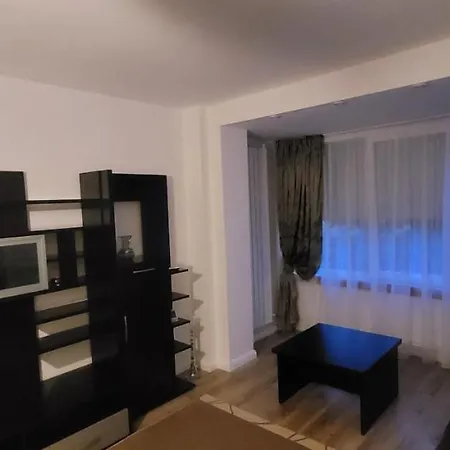 Park Apartment *